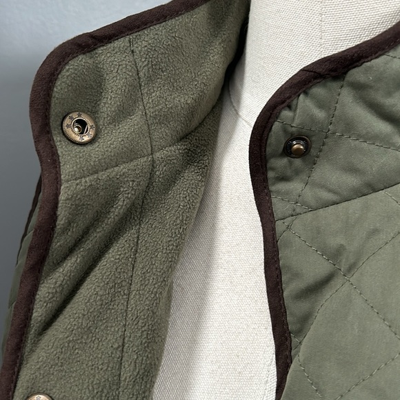 G.H. Bass & Co. Green Quilted Vest Snap Closure size M - Picture 6 of 12